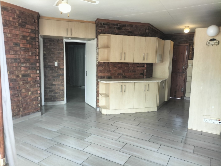 2 Bedroom Property for Sale in Uitsig Free State